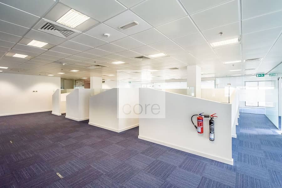 11 Spacious fully fitted office unit in EBP