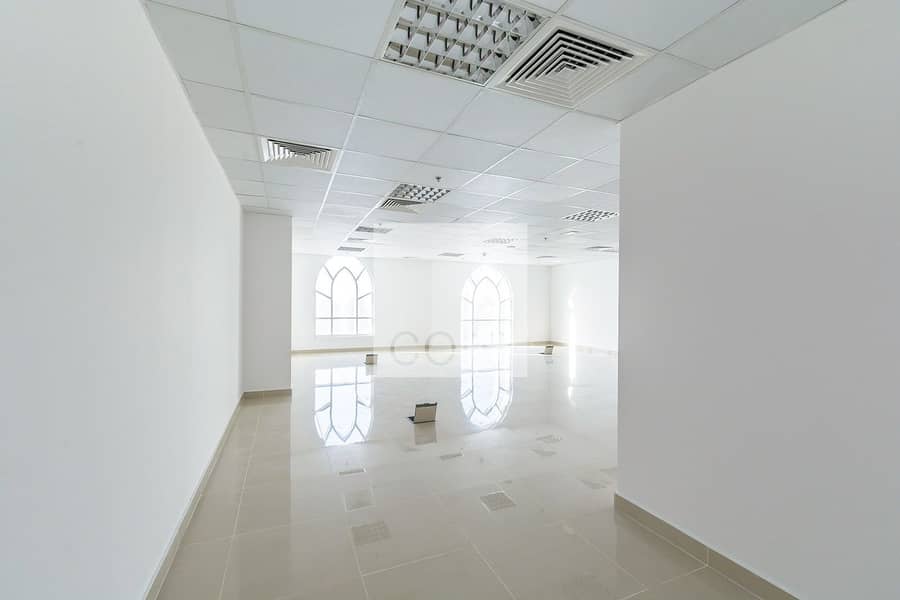 5 Well-lit fitted office available in Dome