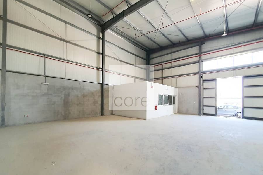 High Quality | Fitted Warehouse | Parking