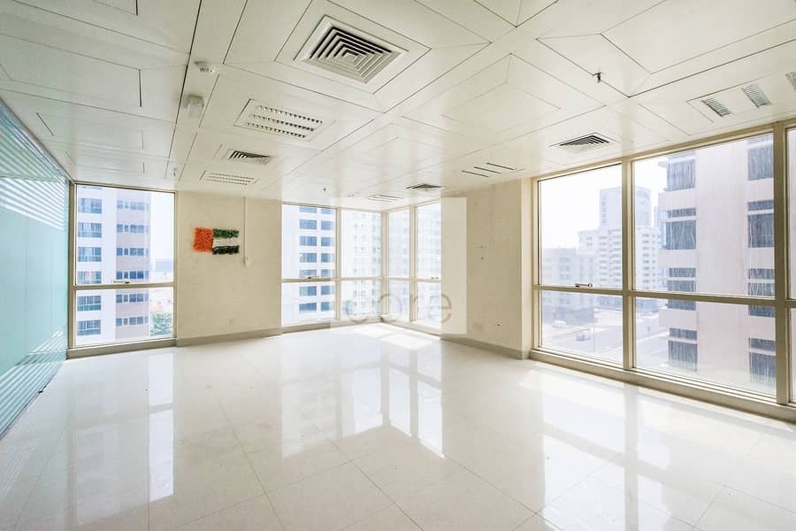 Офис в улица Аэропорта, 424000 AED - 5358220