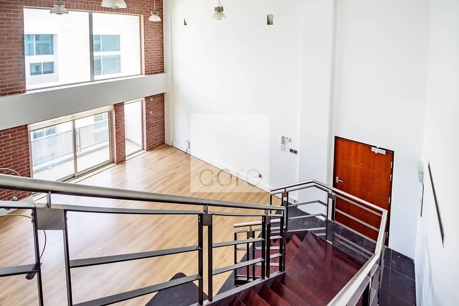 5 Fitted Duplex | Walking Distance to Tram and Metro