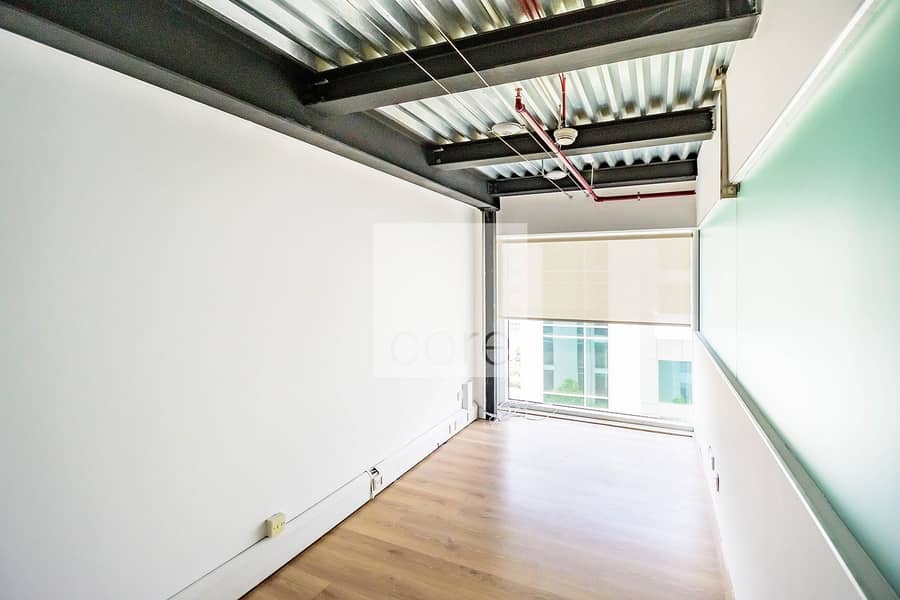 8 Fitted Duplex | Walking Distance to Tram and Metro