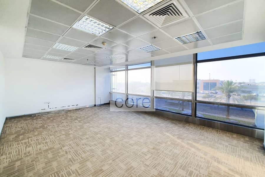 Spacious | Fitted Office | Corner Unit Spacious | Fitted Office | Corner Unit