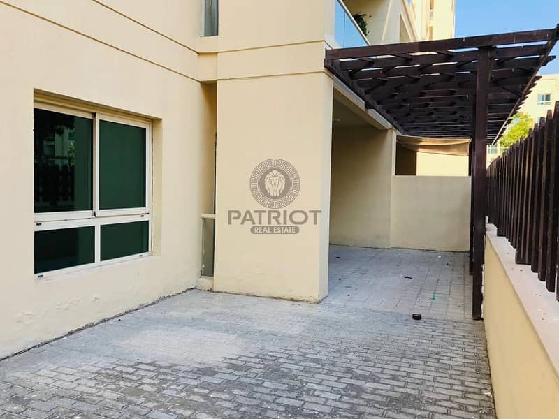 Spacious  l 2 Bedroom Plus Study Apartment with Courtyard l The Greens