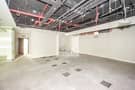 5 Showroom | Easy access to SZR | Semi Fitted
