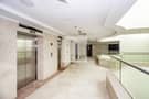 8 Showroom | Easy access to SZR | Semi Fitted