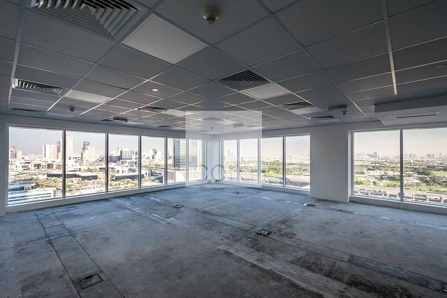 Fitted Office with Partitions I High Floor