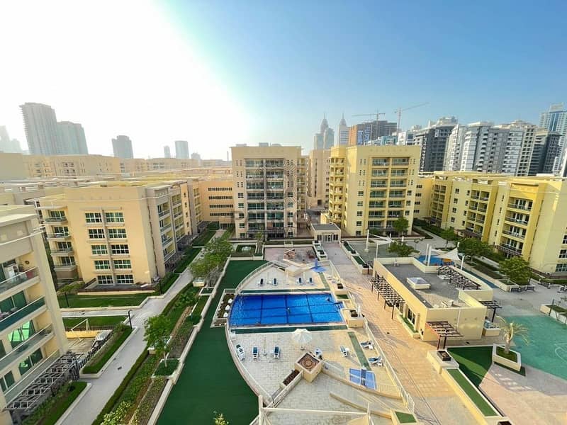 Beautiful Pool Views| 2BR Study| VOT Beautiful Pool Views| 2BR Study| VOT