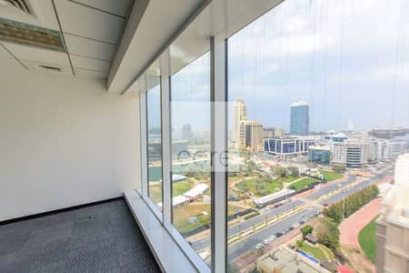 Office for Rent in Dubai Internet City, Dubai - Fully Fitted with Partitions office on low floor