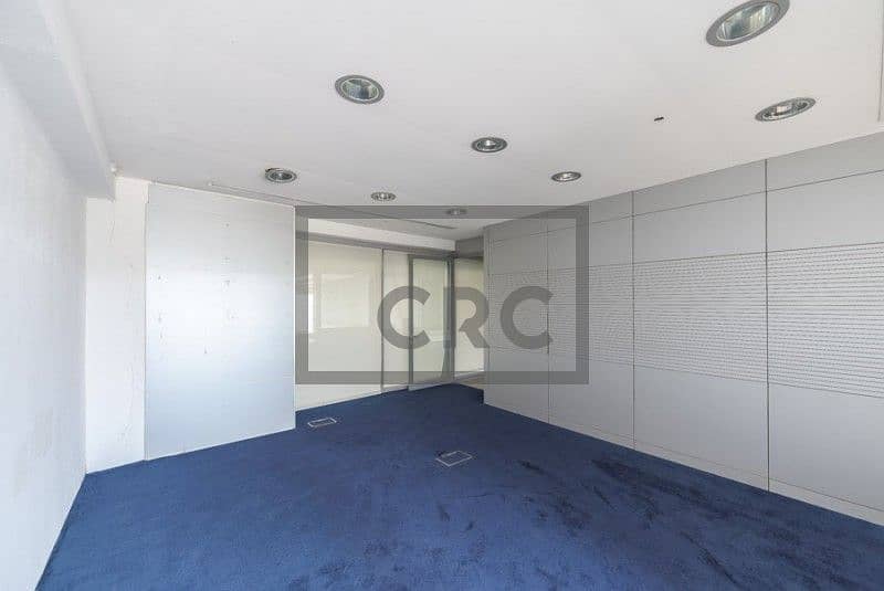 2 Fitted | Partition | Parking | Main Road