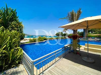 2 Bedroom Flat for Rent in Palm Jumeirah, Dubai - Beach Access | Free Chiller | Big Terrace