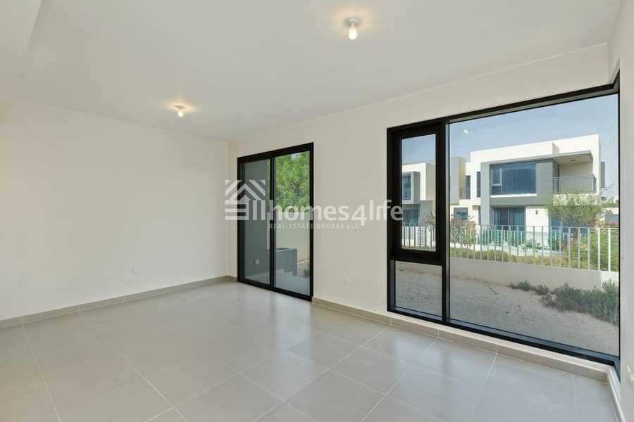 12 Garden View | End Unit | Available Now