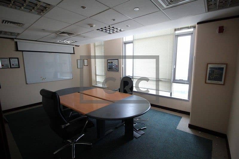 Офис в Бур Дубай，Аль Гуотба, 643724 AED - 5529380
