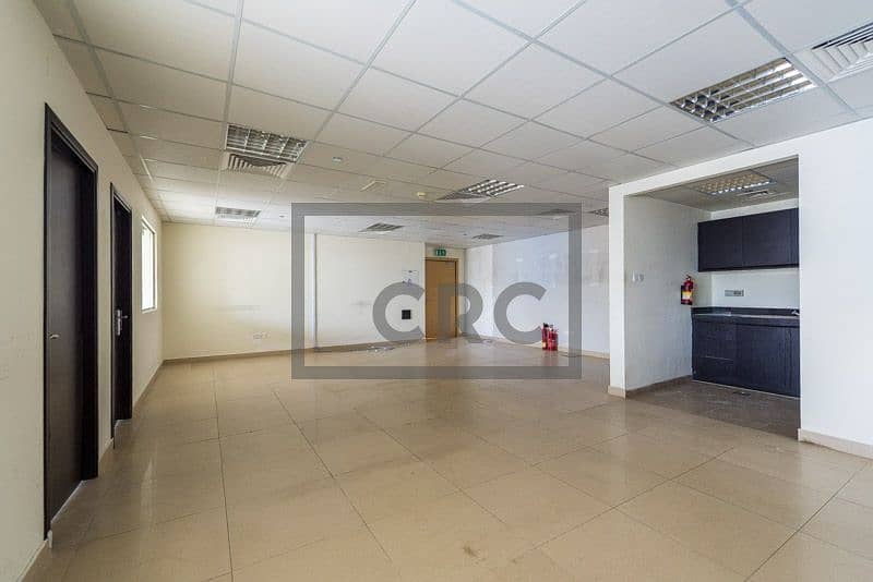 3 JBC 1 | Fitted office |Two partitions | Rent