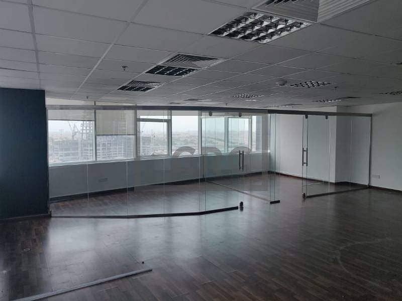 2 2 Partitions | Mid Floor| Well Maintained