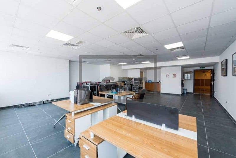 18 Well Fitted | Partitioned Office | Mid Floor