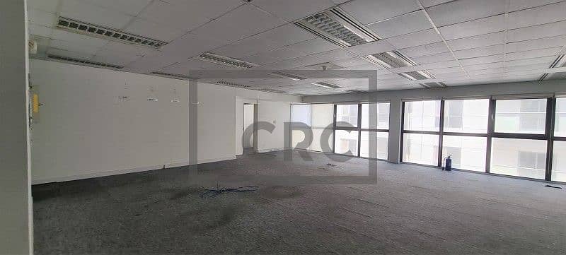 1 Free DEWA | Full Floor| Fitted Partitioned