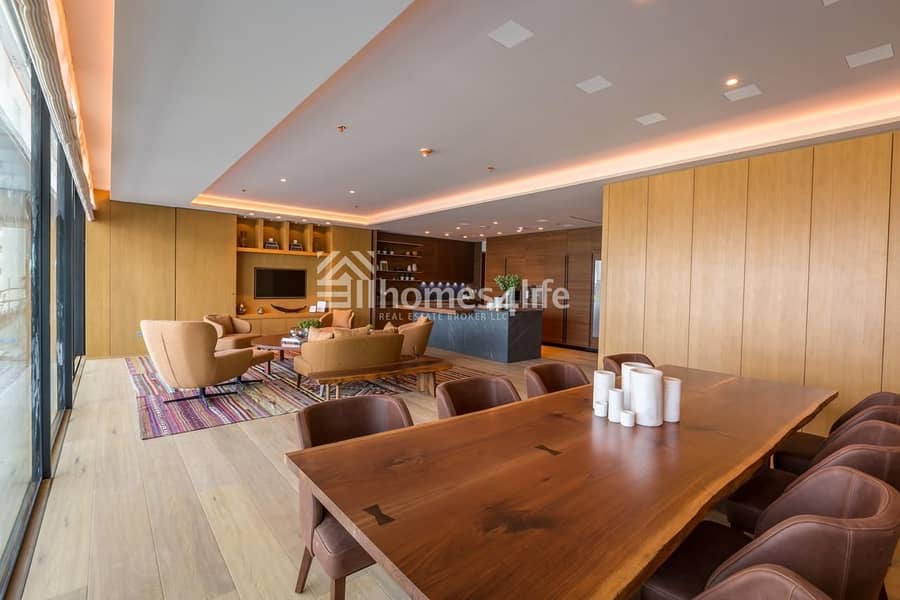 21 Elegantly Designed 3BR Simplex in Palm Jumeirah Only 5% Booking Fee