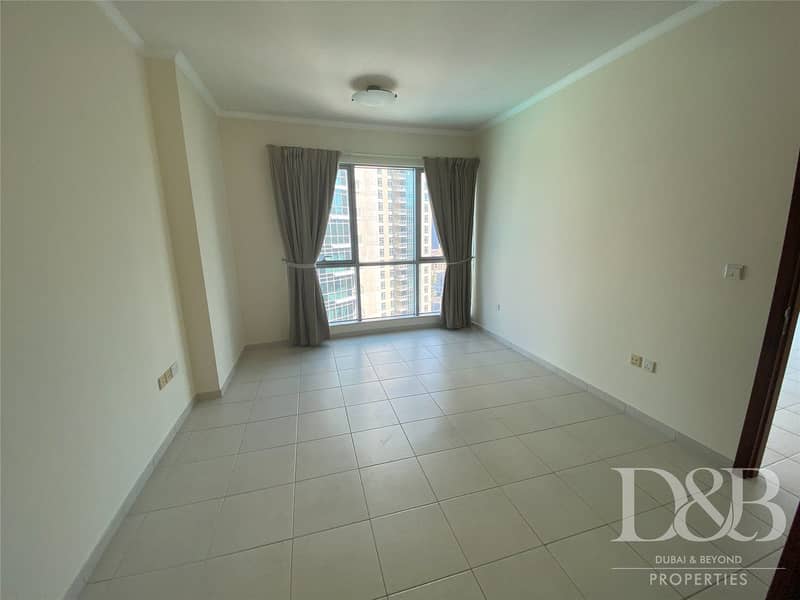 9 Spacious 1 BR | Huge Balcony | Lake View