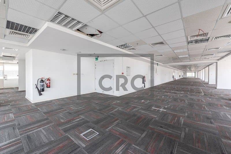 Fitted | Bright Office I Sheikh Zayed Road