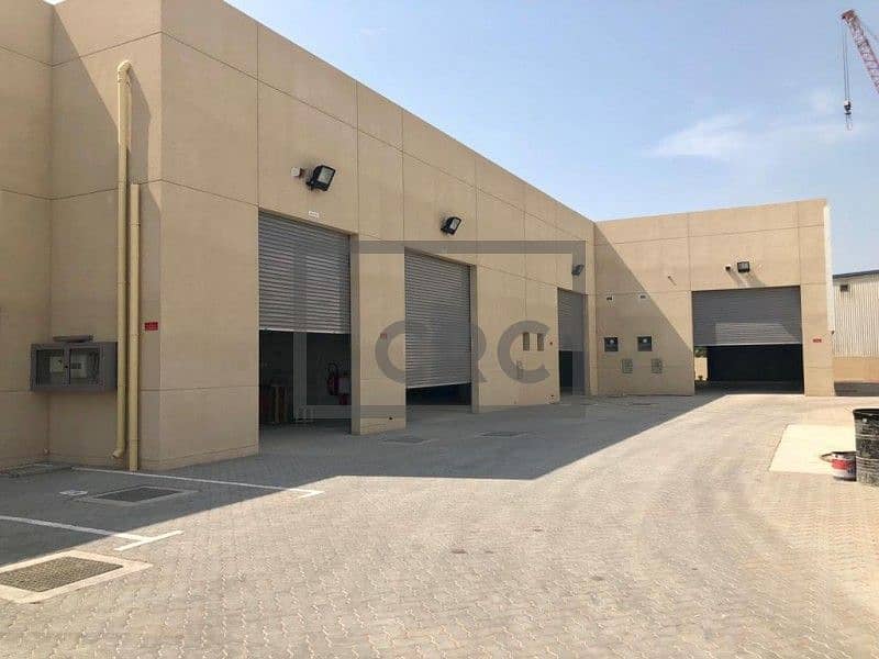 位于迪拜投资园区（DIP），1期 的仓库 7000000 AED - 5482986