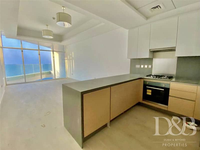 2 Burj & Sea Views | Private Beach | Vacant