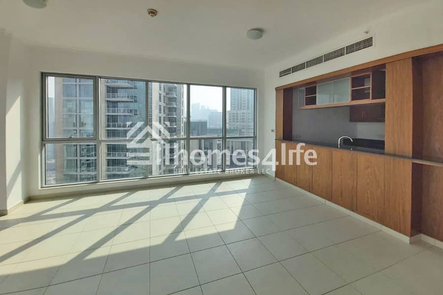 8 1 Bedroom || Boulevard View || Vacant