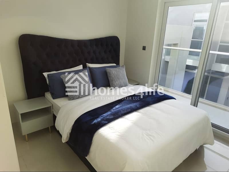 Single Row I Furnished I End Unit I Sale Single Row I Furnished I End Unit I Sale