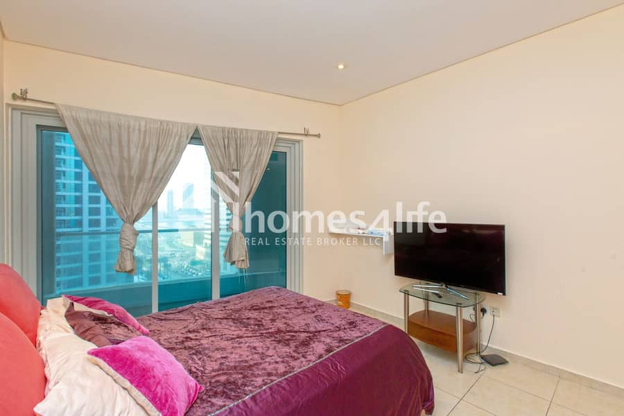 14 Fully Upgraded | Furnished | Cosy Apartment