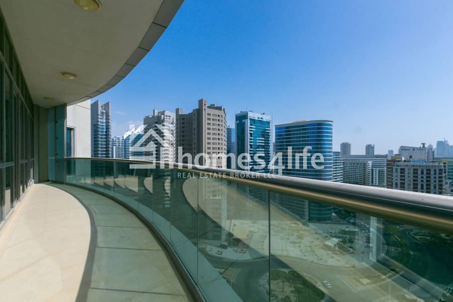 2 Beautiful 2BR Apartment with Huge Balcony
