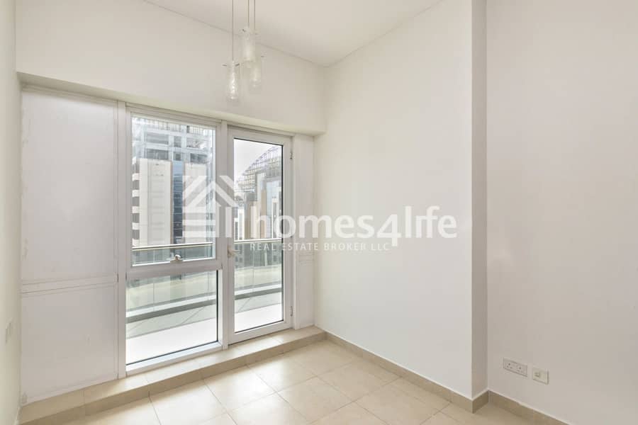 12 Beautiful 2BR Apartment with Huge Balcony