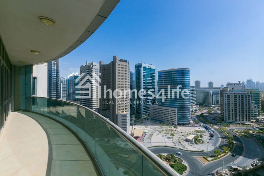 24 Beautiful 2BR Apartment with Huge Balcony