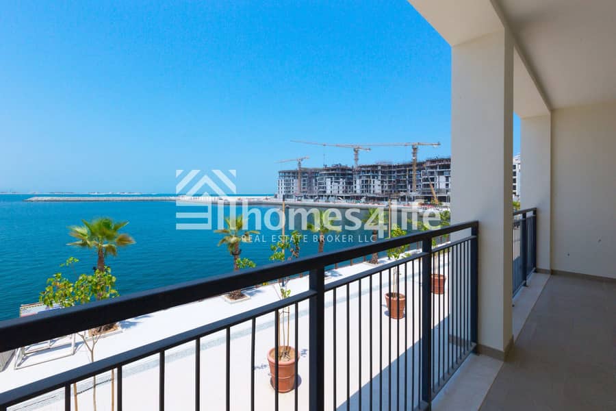 18 Beach Access | Sea View| LuxuriousLiving