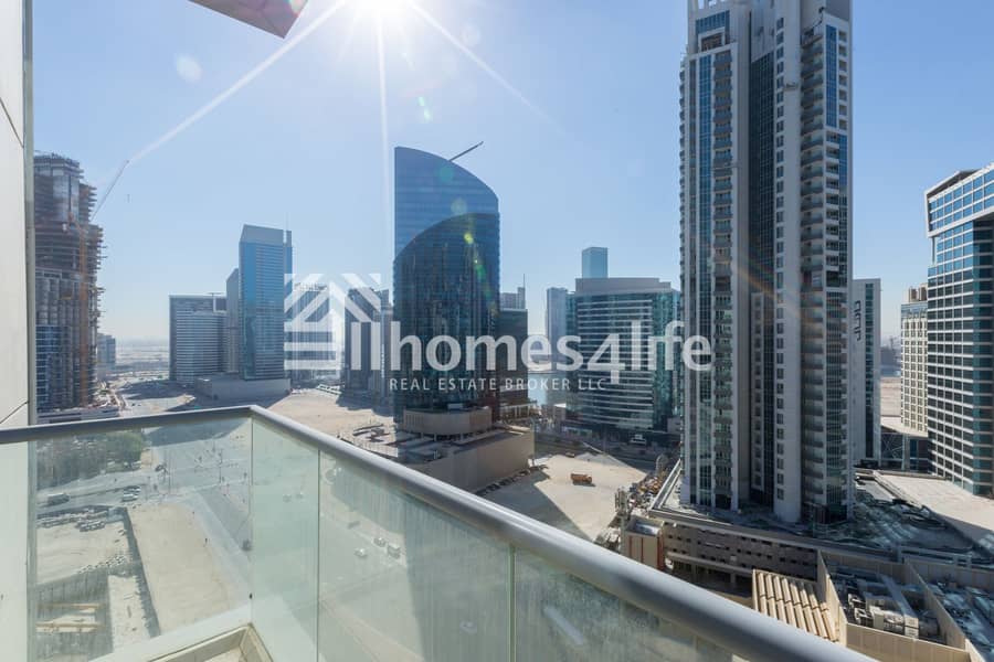 23 Genuine Listing | Spacious in Heart of City