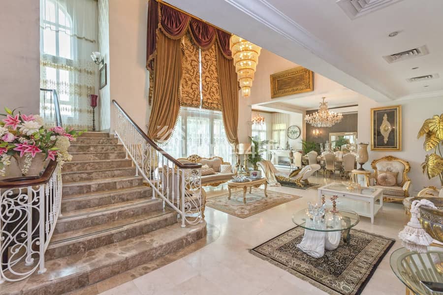 10 Exclusive | Luxury 5BR villa | Lake View