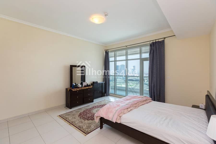12 Exclusive|Breath Taking View|2 Bedroom plus maid