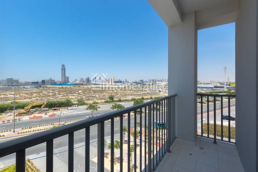 18 Large Space | with Balcony |  Amazing Spacious Apartment