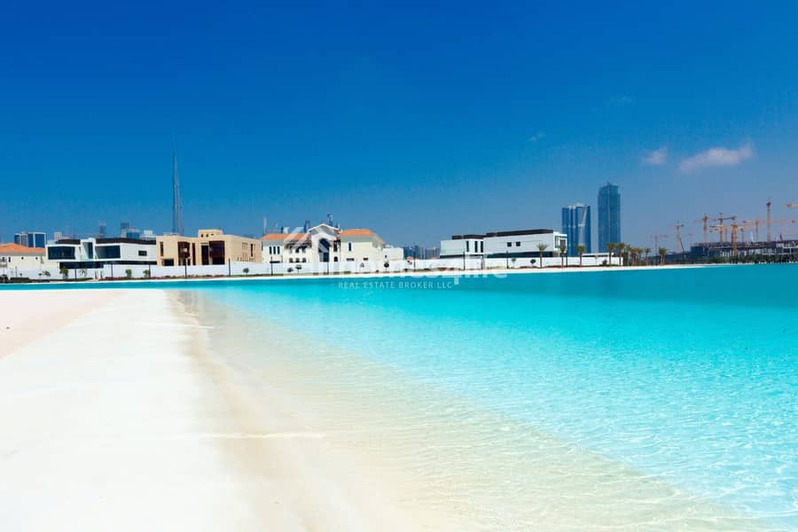 4 Premium villa plots on a crystal lagoon in the heart of Dubai
