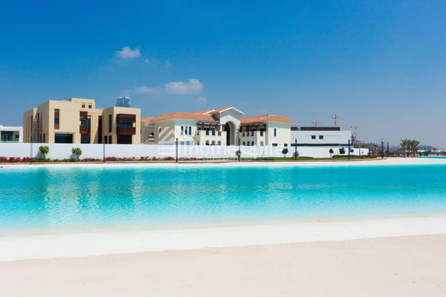 5 Premium villa plots on a crystal lagoon in the heart of Dubai