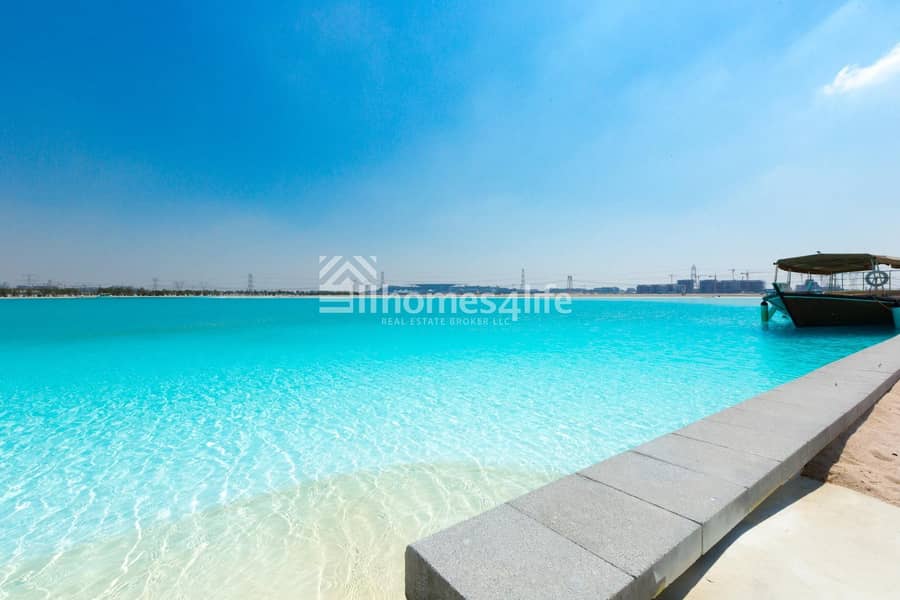 8 Premium villa plots on a crystal lagoon in the heart of Dubai