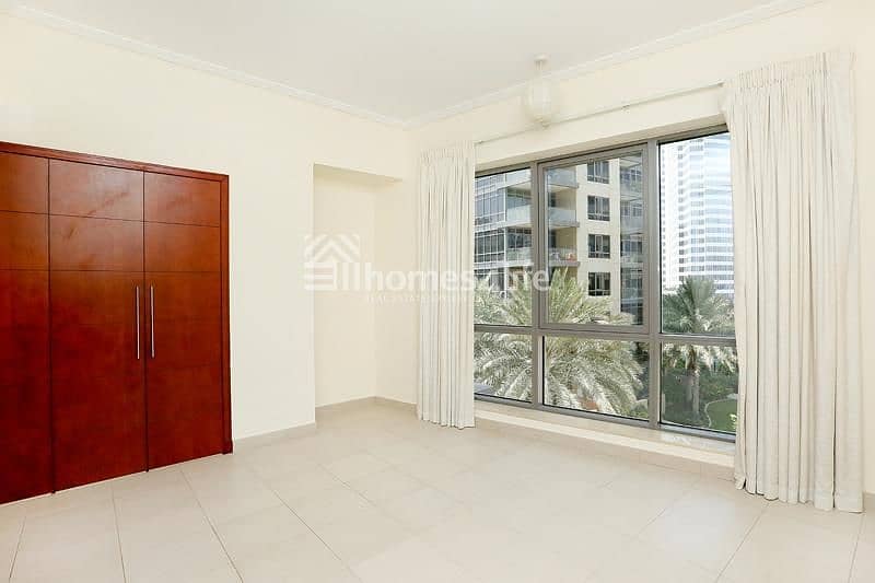 3 Spacious 1 Bedroom| High floor| Invest now