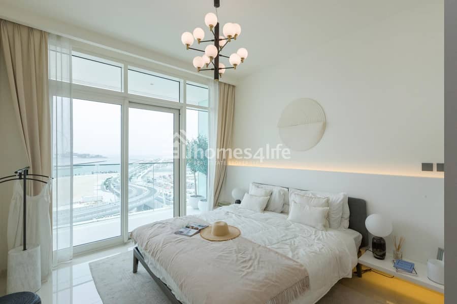 13 Waterfront Living | 2 Bed apt | Sea View