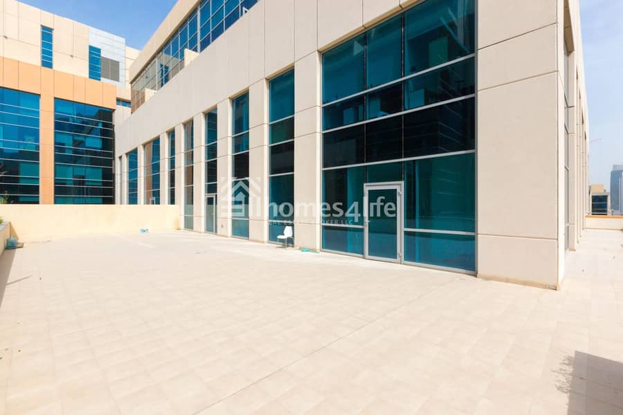 17 Fitted Office | Partitioned | 11 Parking