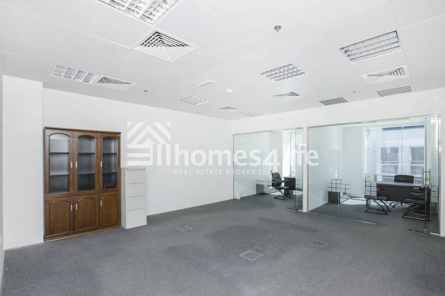 4 Elegant Fully Fitted Office I 4 Parking Spaces