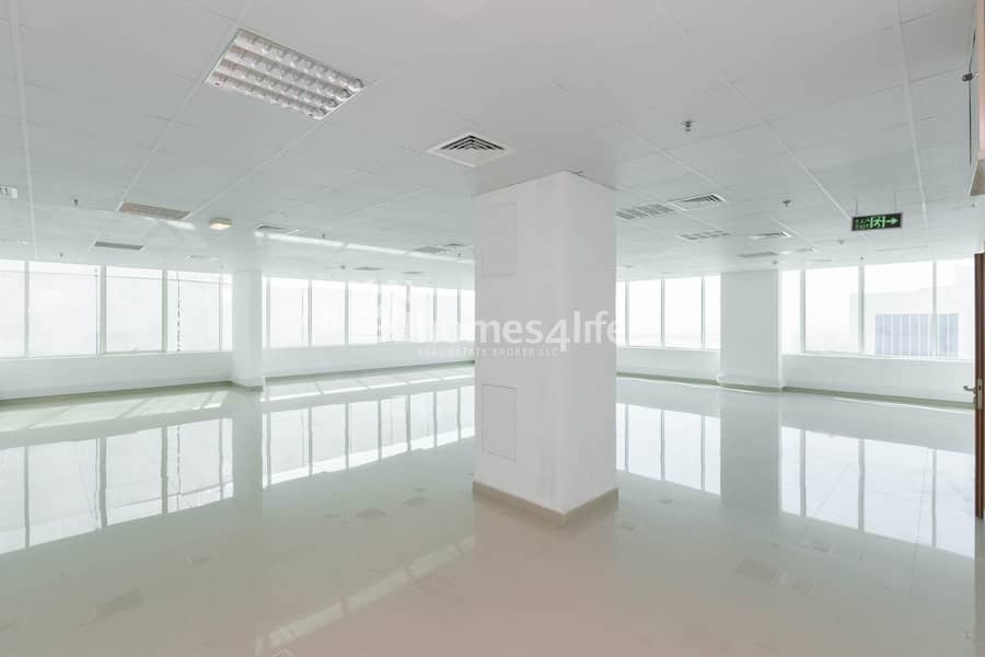 10 Panoramic Views | Full Floor | Fitted Office