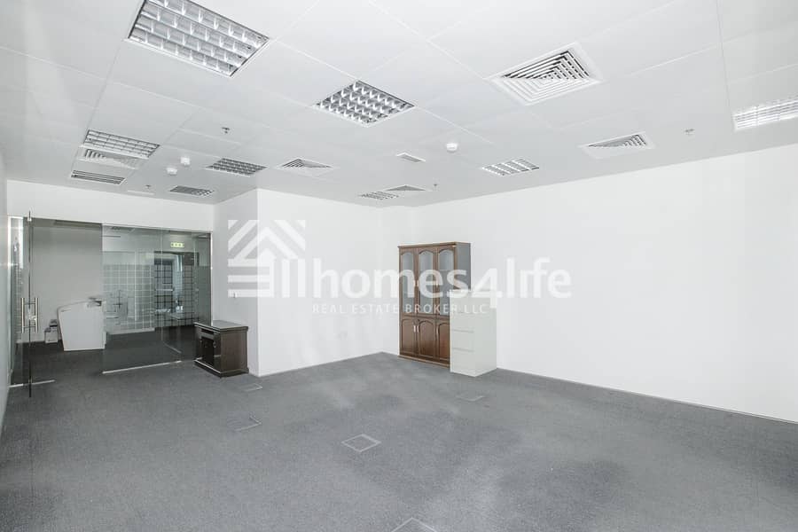 9 Elegant Fully Fitted Office I 4 Parking Spaces