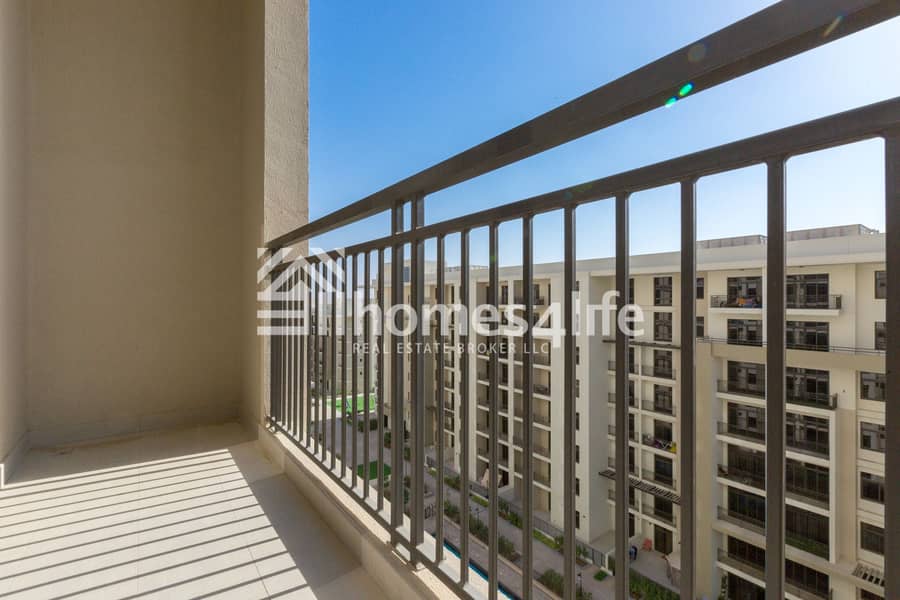 12 Vacating Soon | Bright And Spacious 1 Bedroom