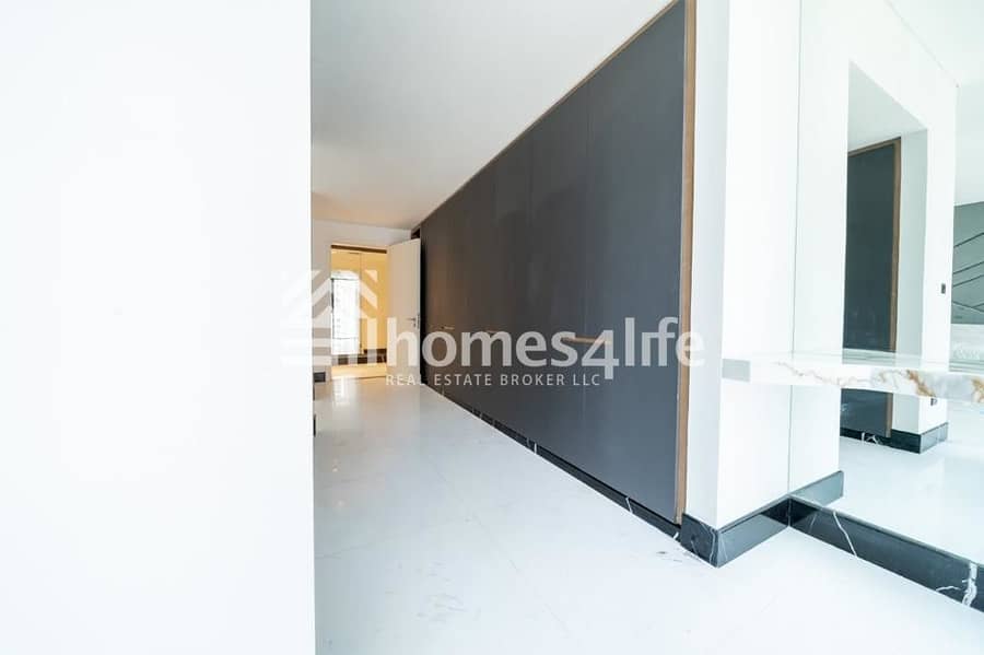 14 Ready Fully Furnished Penthouse in Downtown