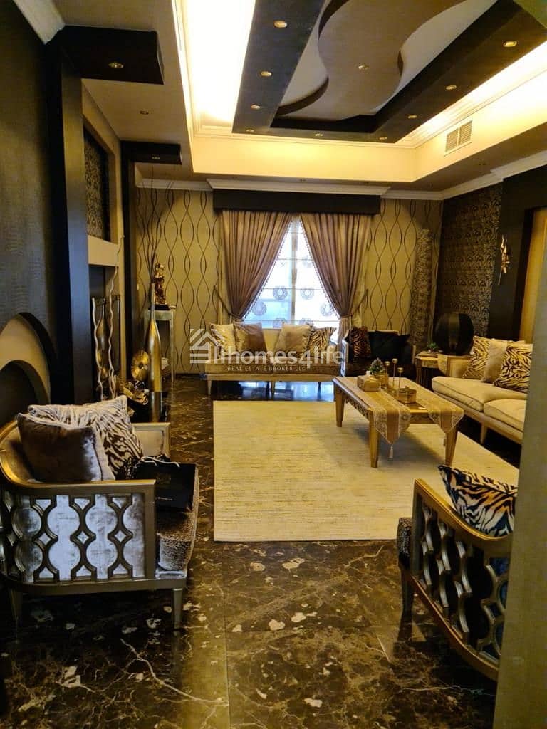 9 Fully Upgraded 3BR Villa + Study + Family Room