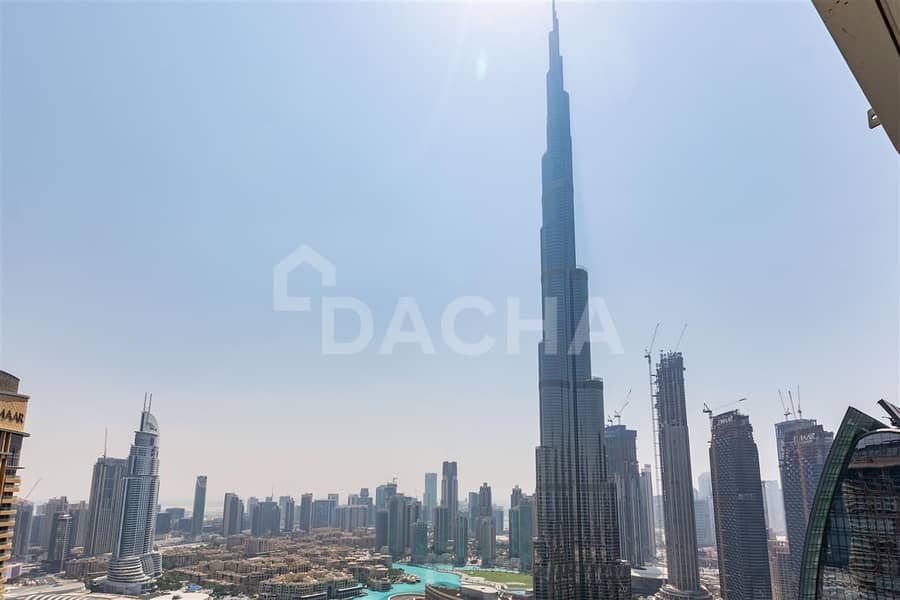 1 Incredible Burj Khalifa Views / Luxurious 3 Bed Corner Unit!